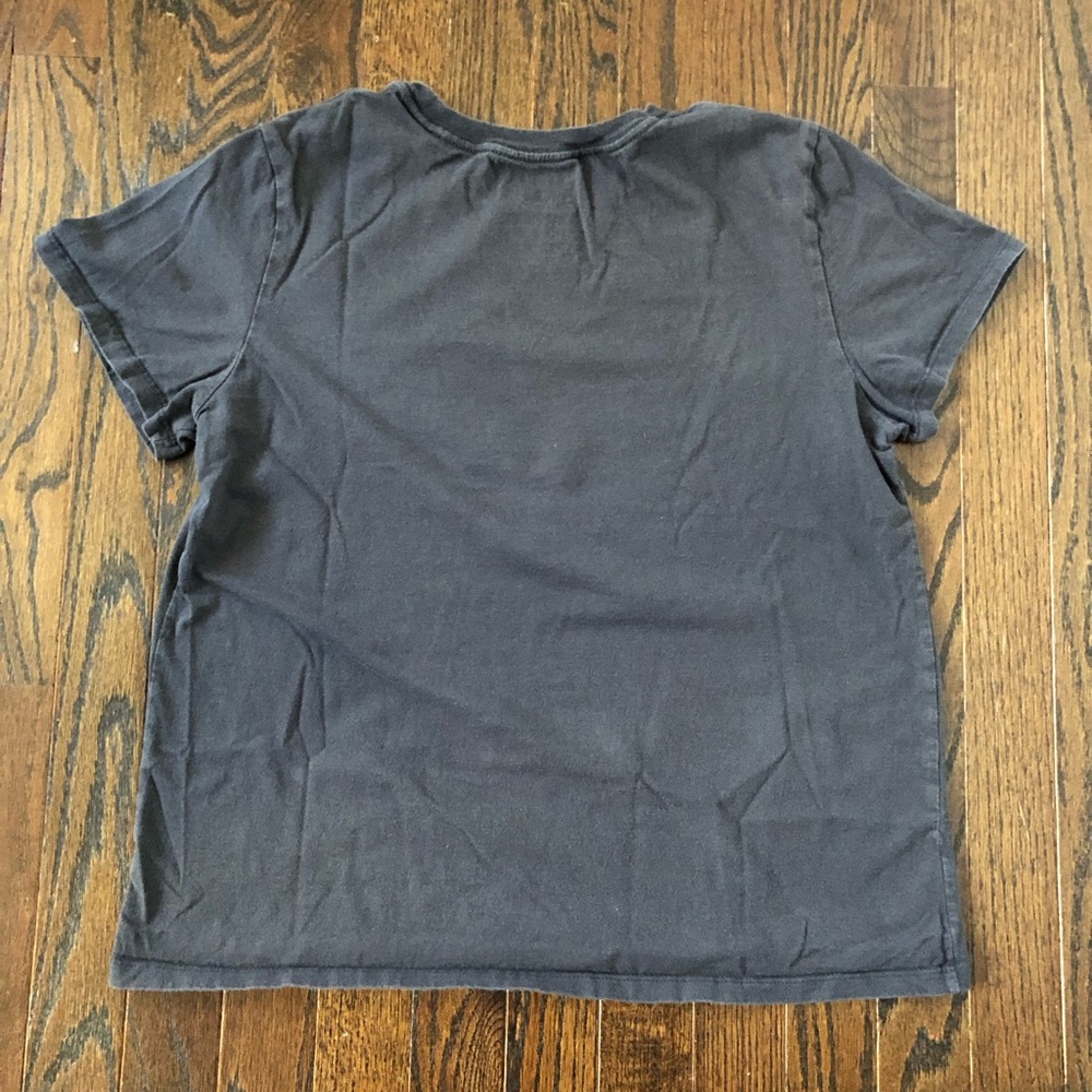 Schitt’s Creek Women’s M Dark Gray “Rose Apothecary” Store Logo Graphic T-Shirt - Picture 8 of 9